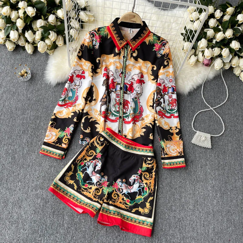 

Весна-Осень 2021, модный новый женский темпераментный костюм, рубашка в ретро-стиле, шорты с широкими штанинами и принтом, костюм из двух предм...