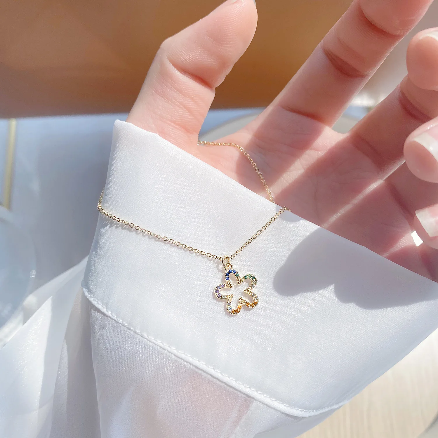 

Женское ожерелье с цепочкой до ключицы, ожерелье из натурального золота 14 к с кубическим цирконием и вырезами, простое темпераментное ожере...