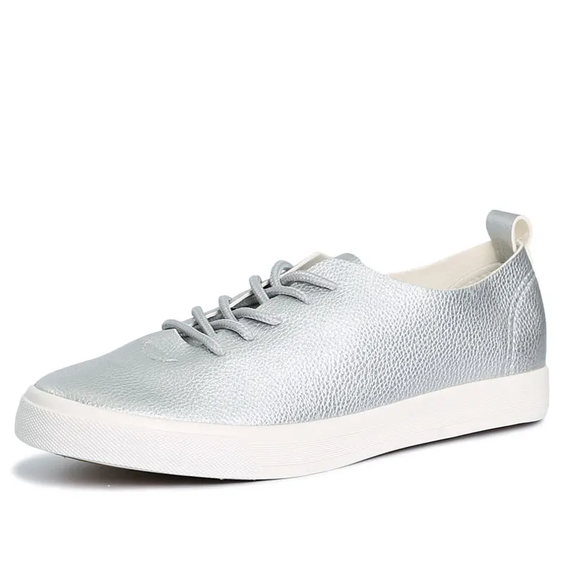 Женские кожаные туфли со шнуровкой черные белые дышащие на плоской подошве