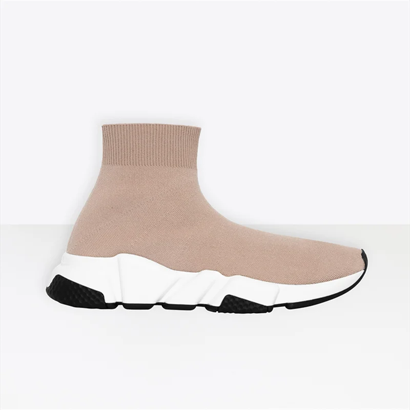 

The new sports shoes can be regarded as the model among the cool urban shoes. The light and incomparable shape design of socks s