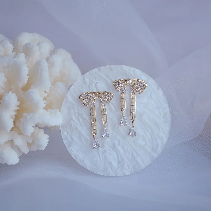 

2020 New Fashion Women's Earrings Sweet Delicate Zircon Ear Drop Tassels Earrings for Women Bijoux Korean Gift Jewelry Wholesale