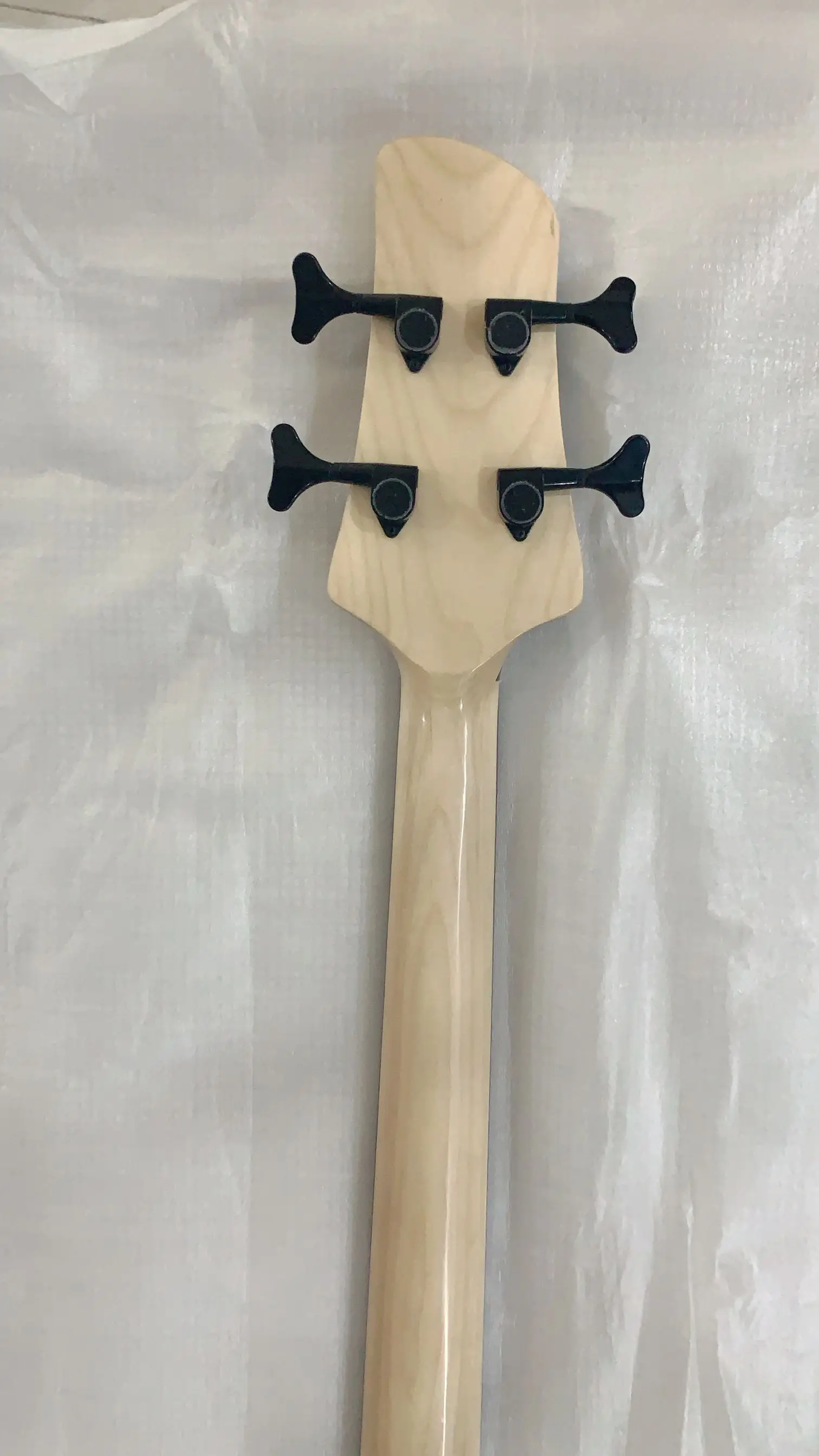 Инь и Ян Тай Чи пламя бежевый ольхи тела 4-струнная бас-гитара бабочка Роскошная