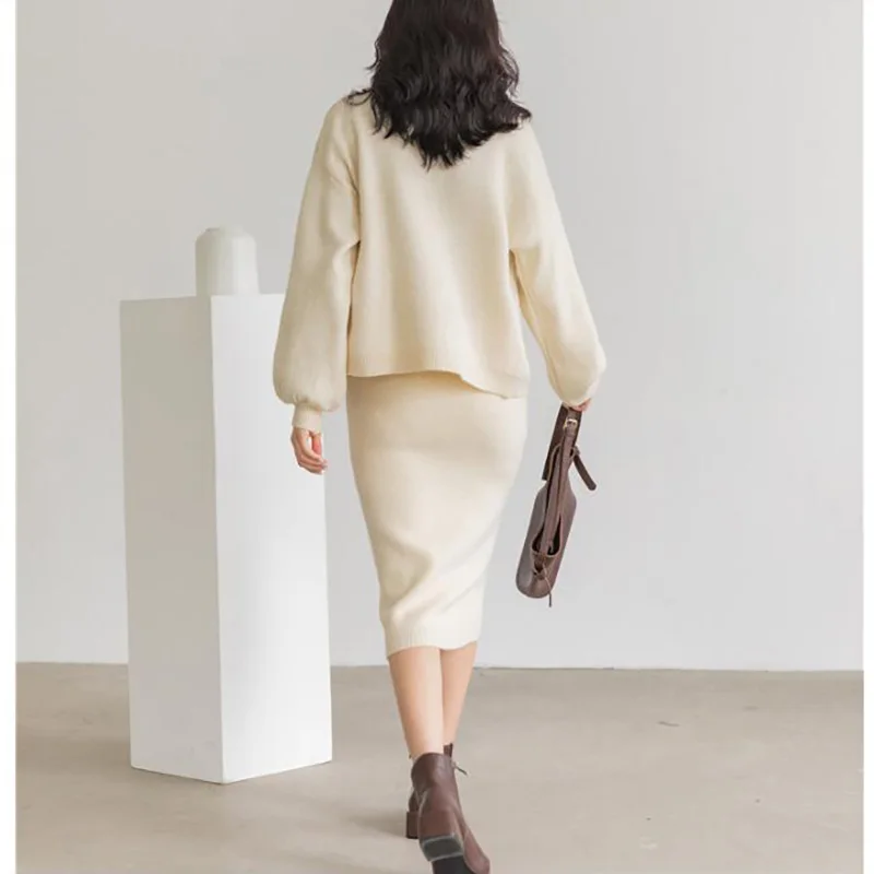 Женский вязаный комплект белый свитер короткий кардиган средней длины