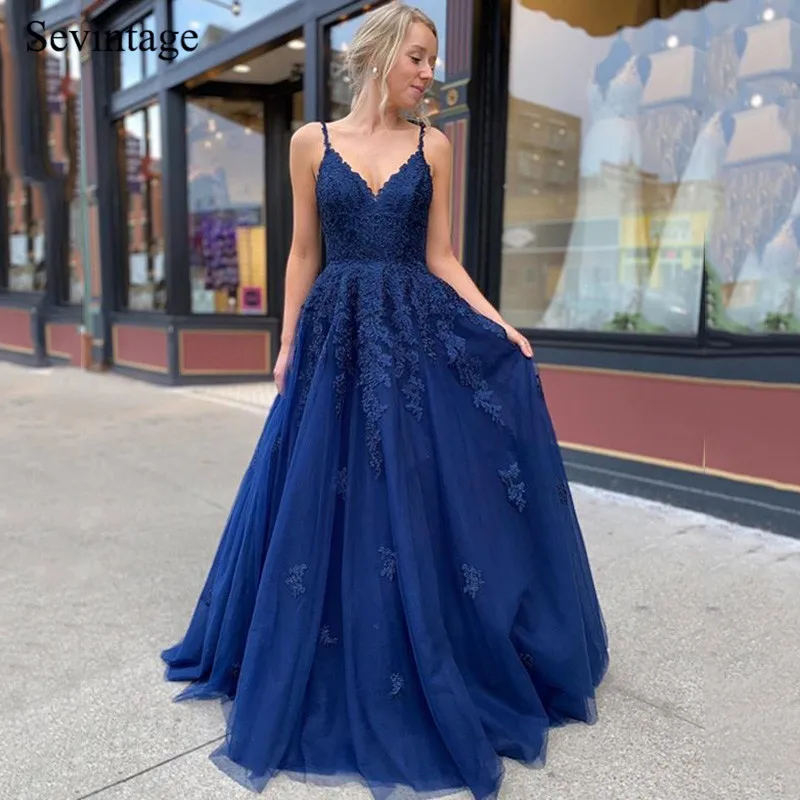 

Женское кружевное вечернее платье Sevintage, длинное ТРАПЕЦИЕВИДНОЕ платье из тюля на тонких бретельках, с глубоким V-образным вырезом, для выпу...