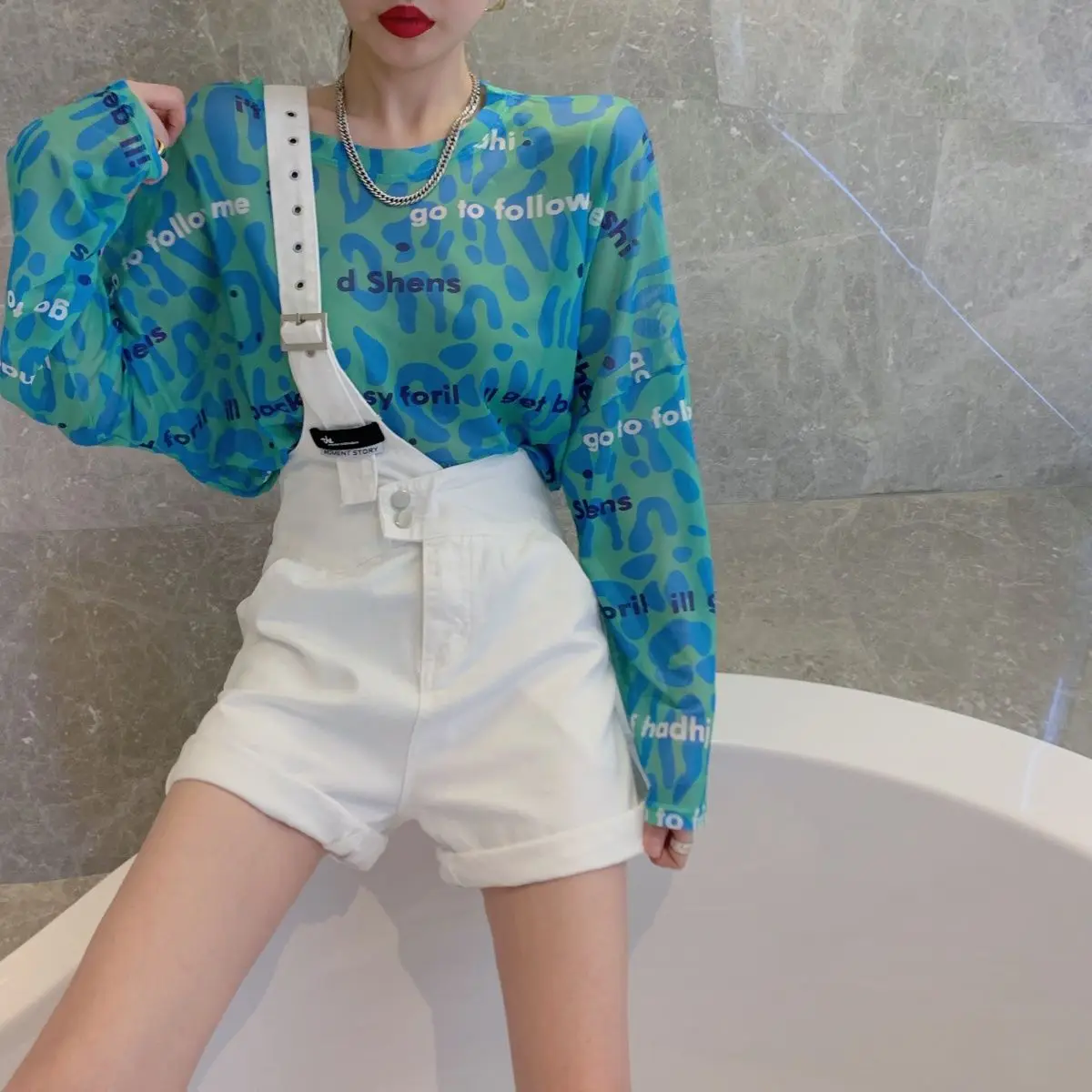 

2021 Summer Printed Clothing Age- reducing Pants Small Loose Pants Two - piece Suit Women 's Tide