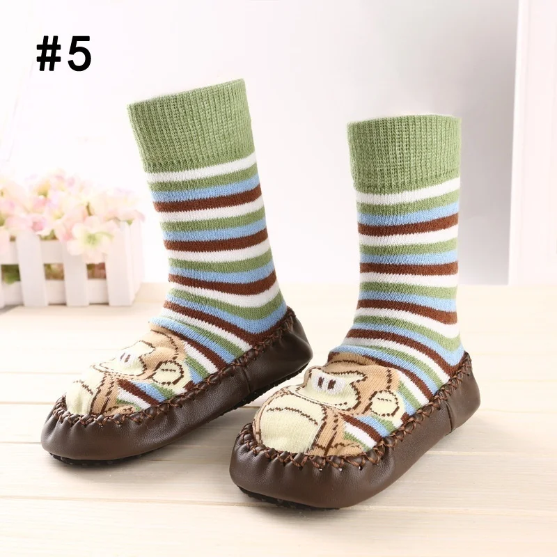 Пара синих подошвы желтовато-коричневый серый и желтый Жираф дизайн