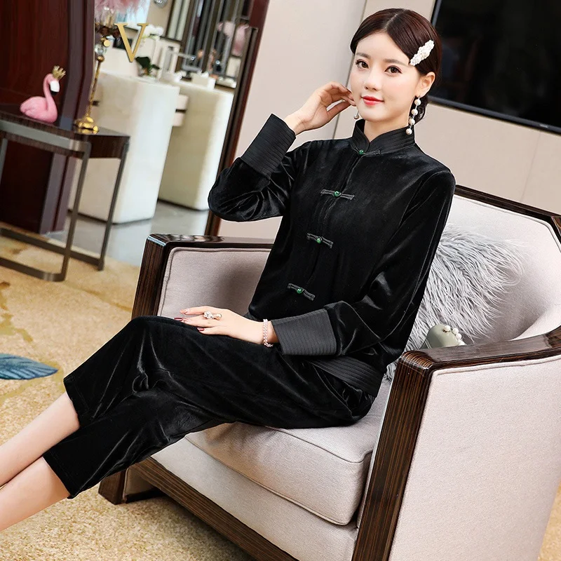 

Two Piece Set 2020 Autumn Winter Vintage Pant Set Women Elegant Embroidery Long Sleeve Coat Jacket+Calf Pant & Capris Set Female