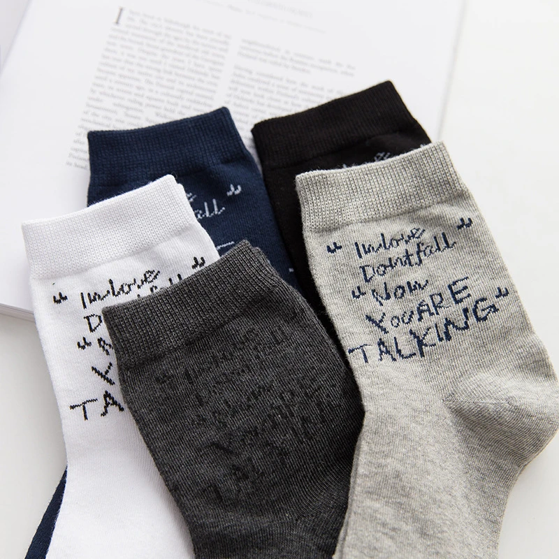 

New men's humour words printing crew "I'm love,don't fall""Now you are talking" funny business sport cotton socks dropship