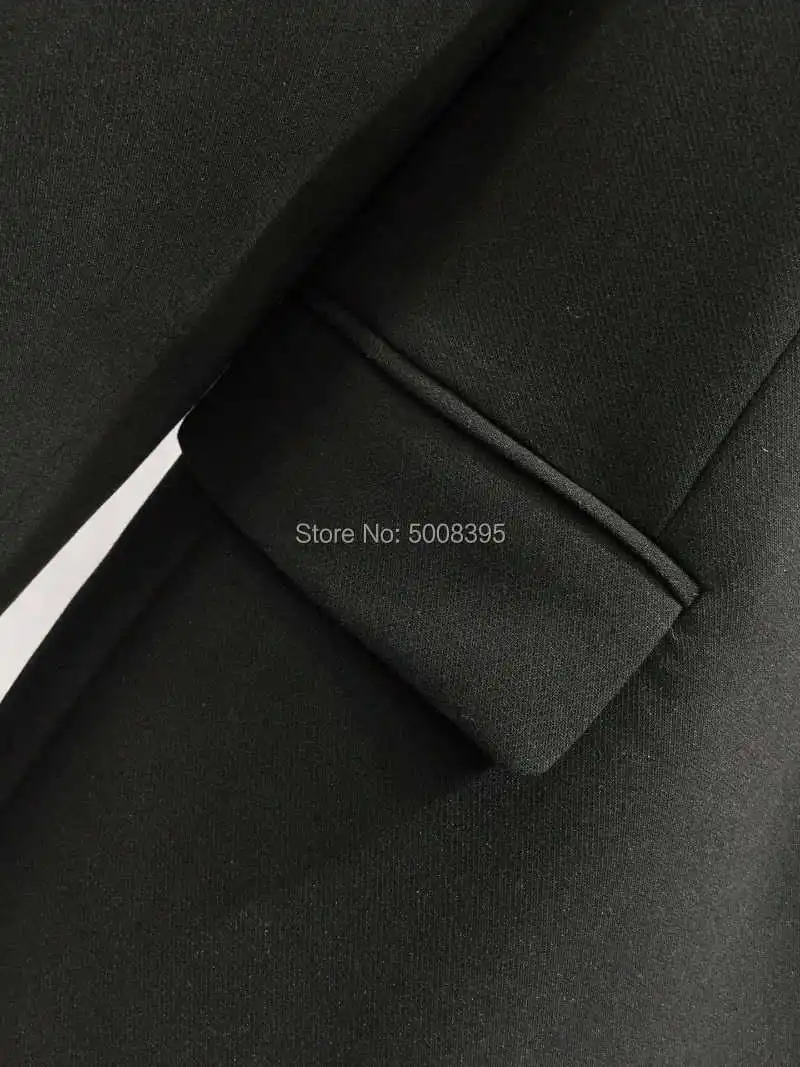 

Woman Black Blazer Lapel Collar with Rhinestone Single Button Long Sleeves Fashion Suits 2021SS