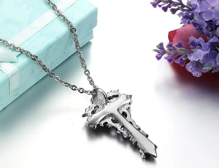 Подвеска на шею из нержавеющей стали подойдет в качестве подарка как для мужчин