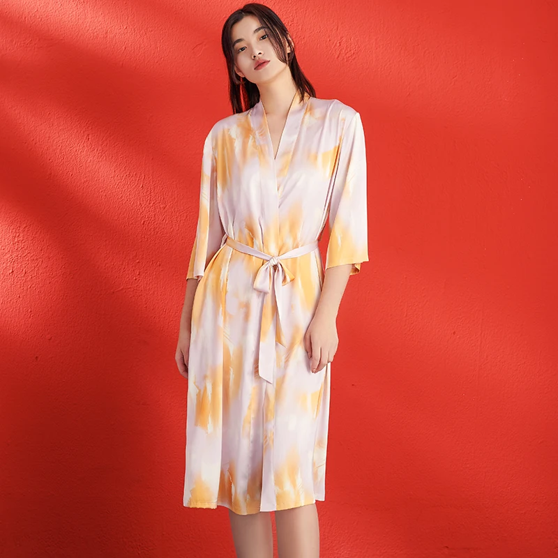 

Robe Pajamas Female Satin Nightgown Sexy Cardigan Women's Home Clothes Ice Silk Summer Bathrobe Morning Dressing Gowns New Goods