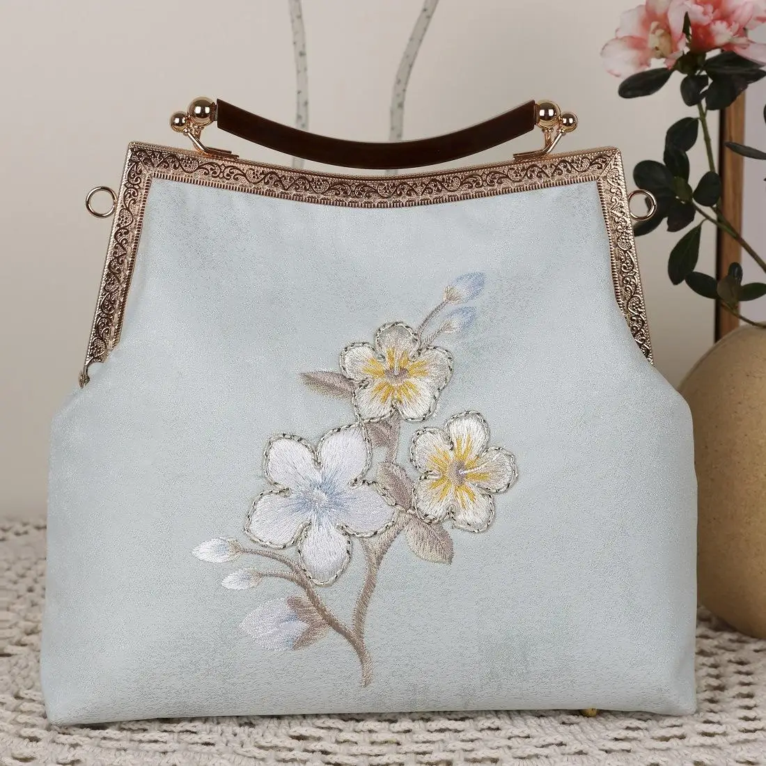 

DIY Handmade Bag Finished Material Antique Embroidery Crossbody Chain Bag Cheongsam Hanfu Dinner Mouth Gold Bag