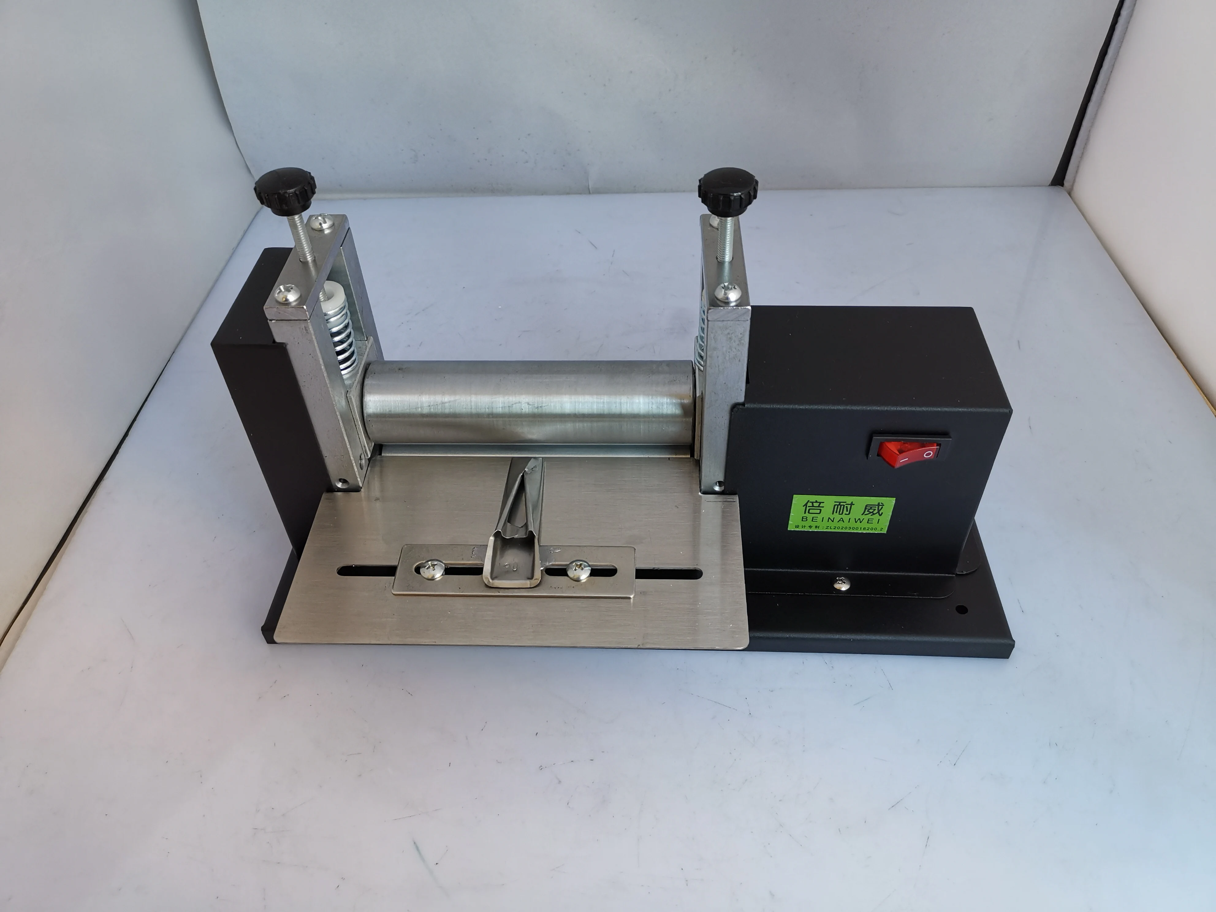 Electric small leather draw machine, manual glue dispenser machine, leather press laminating machine