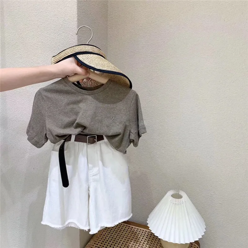 

2PCS WLG Girls Clothes Kids Boutique Outfits Summer Gray Letter Embroidery T Shirt and White Short Set Baby Girl Fashion Clothes
