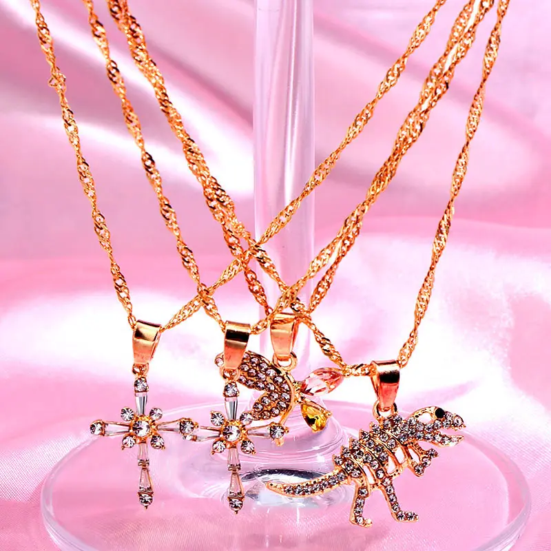 Женское ожерелье с подвеской в виде креста