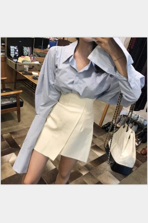 

2020 new summer and autumn turn-down collar lantern sleeves single breasted loose wide shirt female blouse korea styles U380