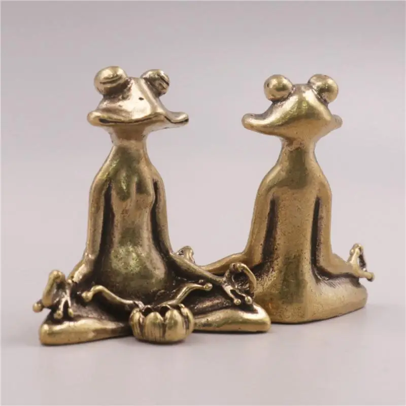 

1 PC Retro Zen Meditate Frog Tea Pet Brass Censer Animal Sculpture Desktop Ornament Home Decor Stick Holder Craft Gift Miniature