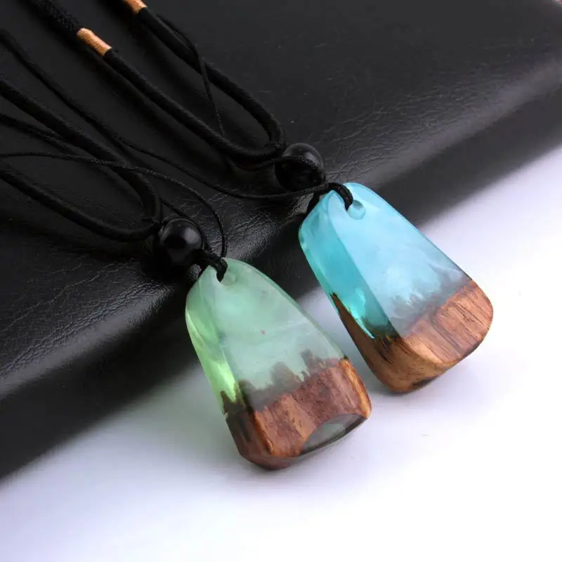 

New Hot Handmade Resin Pendant Necklace Sweater Chain Blue Green Solidified Time Resin Clear Pendant Fashion Jewelry for Women
