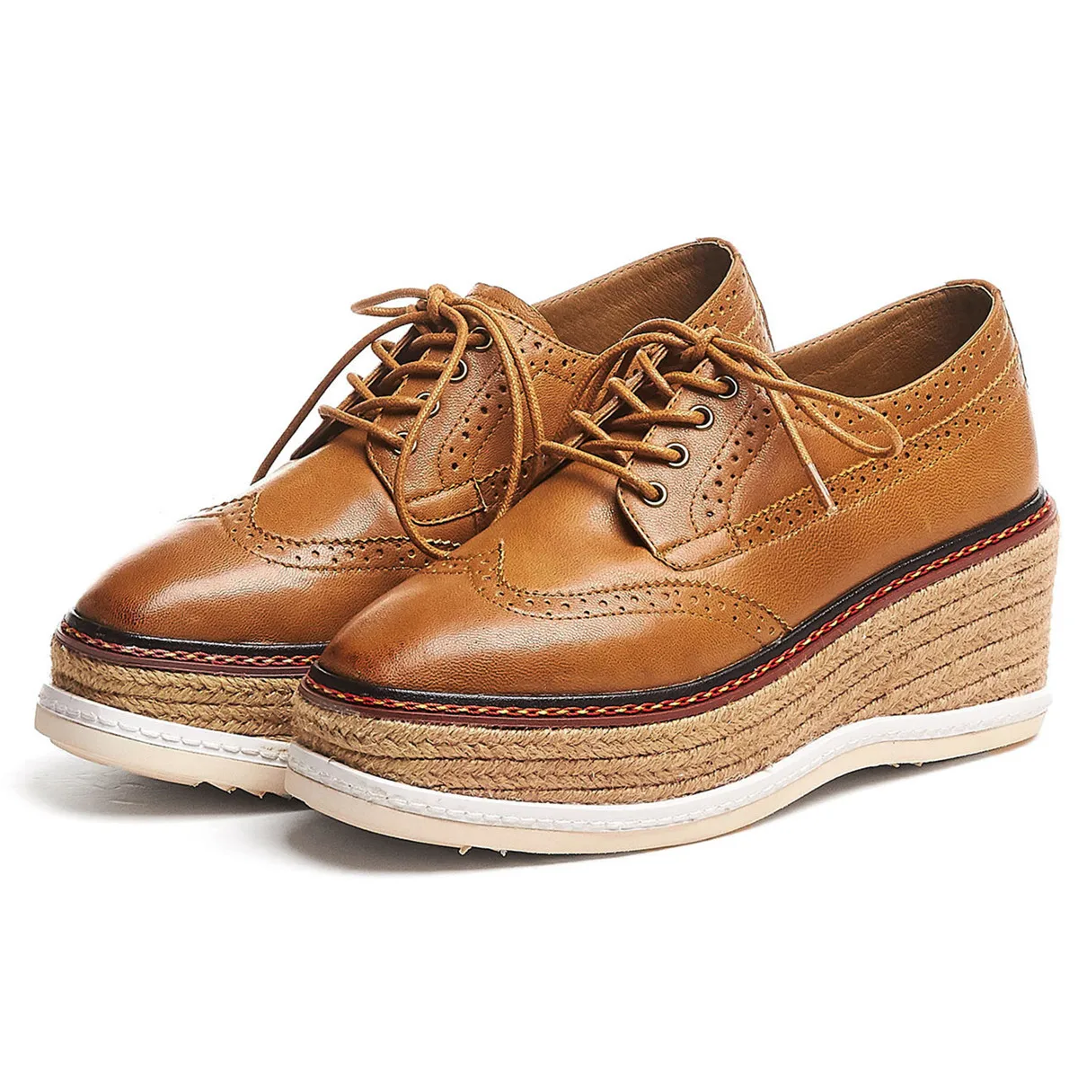 Женские туфли-оксфорды из натуральной кожи на платформе шнуровке с квадратным