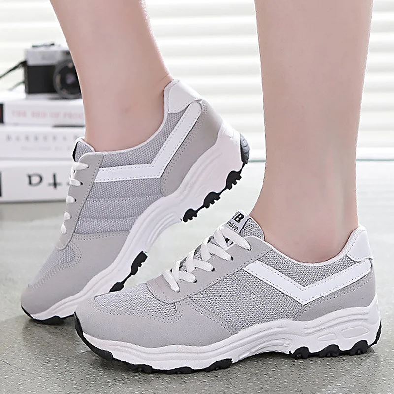 Кроссовки женские на платформе повседневные сникерсы шнуровке с круглым носком