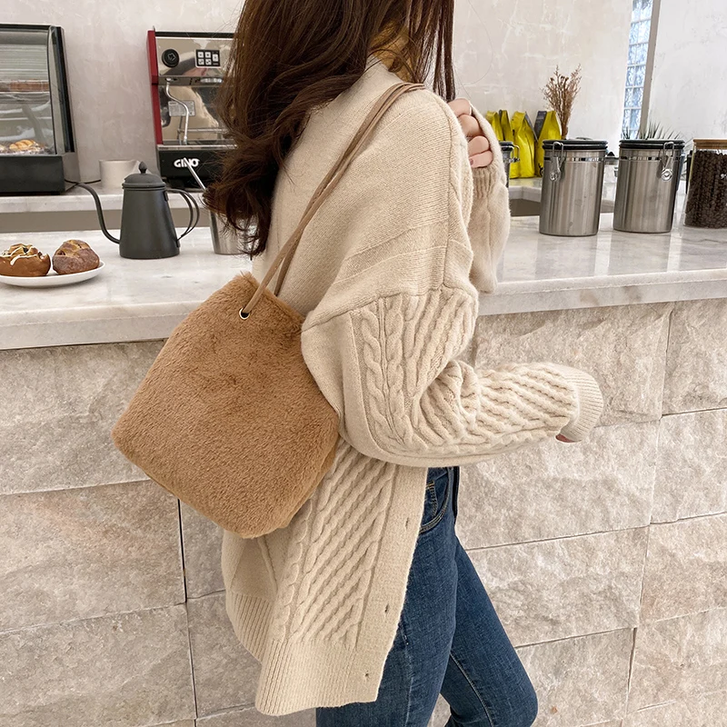 Bolsa de Ombro Feminina do Velo do Inverno da Queda Bolsa do Telefone do Crossbody do Bolsa da Cubeta do Luxuoso dos Botões Magnéticos do Vintage Botões dos