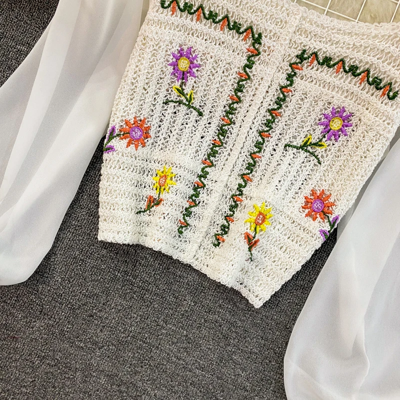 

2021 spring and summer knitted hollow stitching embroidery chiffon shirt women's design sense niche style Korean loose sweet top