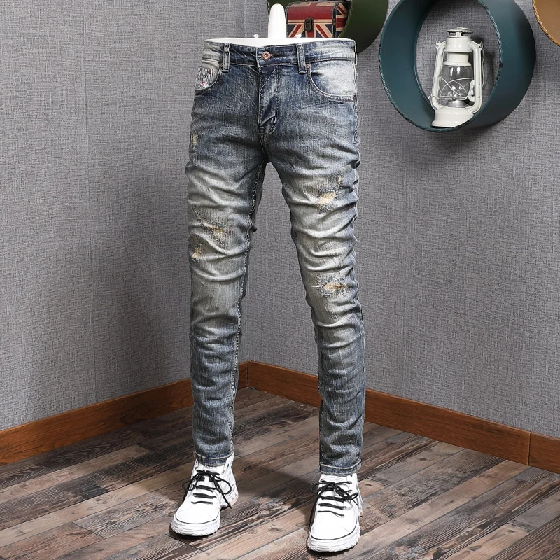 

Джинсы мужские в стиле ретро, Модные Синие рваные эластичные брюки Slim Fit из денима в итальянском стиле, рваные винтажные дизайнерские длинны...
