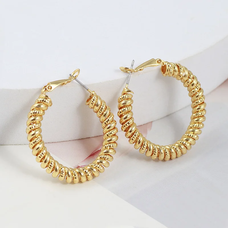 

Женское винтажное ювелирное изделие Goth Punk Spring Helical C-серьги в форме фигурного кольца 2021