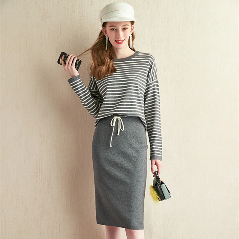 Женский Осенний вязаный пуловер в полоску Вязаный топ + юбка миди на шнуровке
