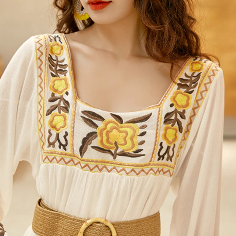 

Summer new women's clothing Korean version retro embroidery temperament dress Bohemia tourism beach in the long style dress
