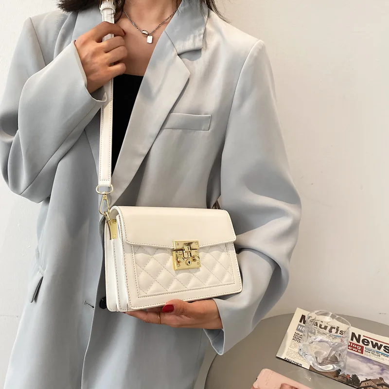

This year's popular bag women 2021 new fashion messenger bag net red ins one shoulder small square bag women's handbag