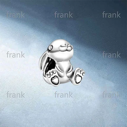 

798763C00 Nini подвеска Кролик ромашка