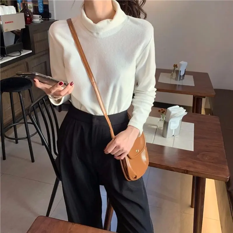 Черная Женская зимняя верхняя одежда с высоким воротником футболка длинным