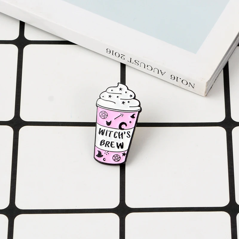 Розовый значок с эмалью для мороженого нагрудный знак брошь в форме ведьмы
