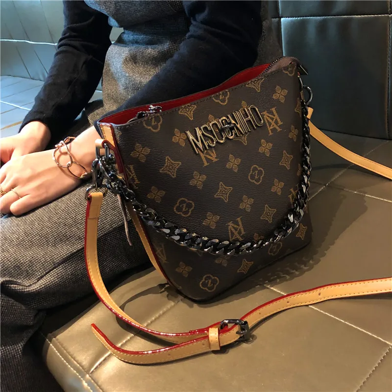 

100% Metal Letter Decoration Bucket 2021 New Classic Genuine Leather Desinger Handbags Ladies Wallet on Chain Famous Brand Gg