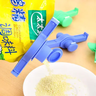 

Creative Reuseable Bag Clip Snack Fresh Food Storage Sealing Kitchen Mini Vacuum Sealer Food Clip With A Cap Type Spray Nozzle