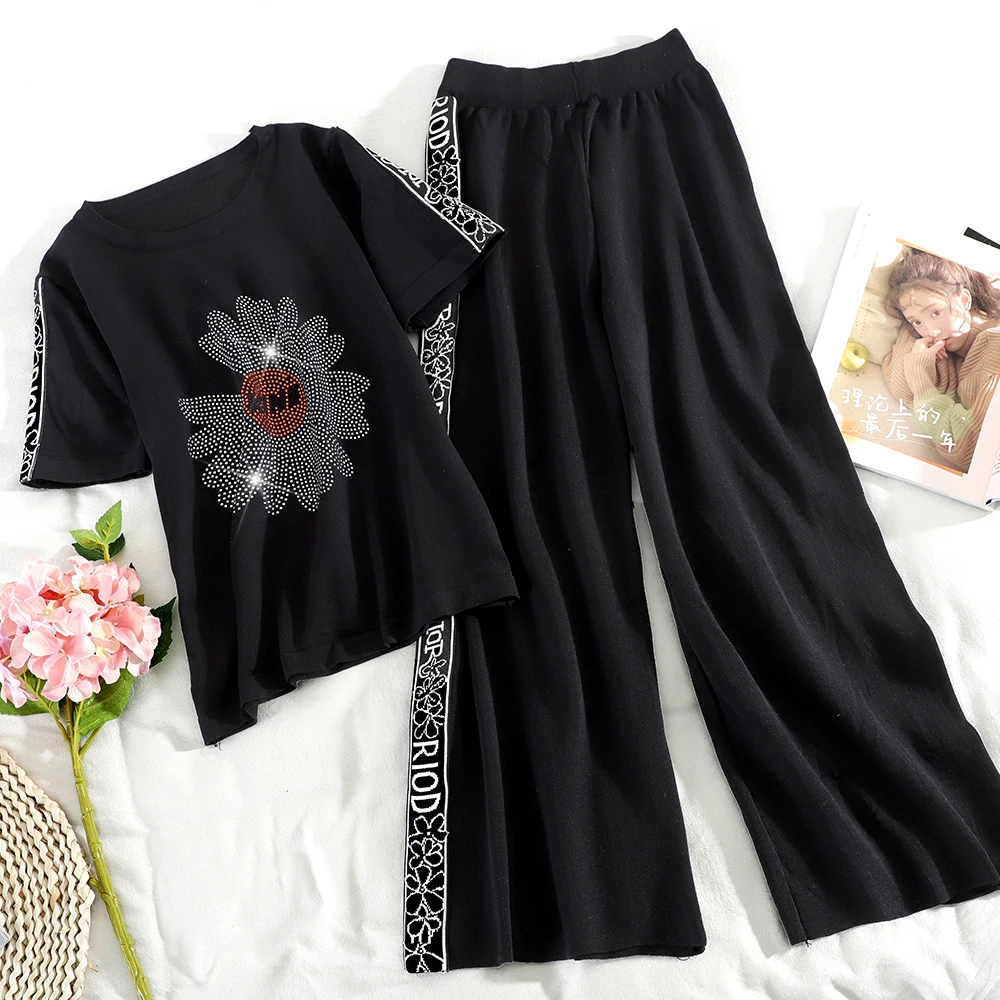 

2022 Women Summer Knitting Two Piece Set Round Neck Tshirt Tops +Wide Leg Pants Sets Female Fashion Hot Drill Leisure 2piece Set