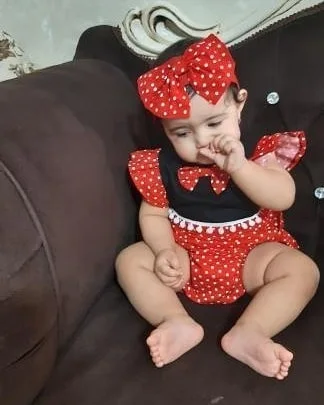 

2 Pcs Newborn Summer Outfits, Baby Girls Polka Dot Print Fly Sleeve U-shaped Neck Romper with Bowknot, Pom Poms + Headband