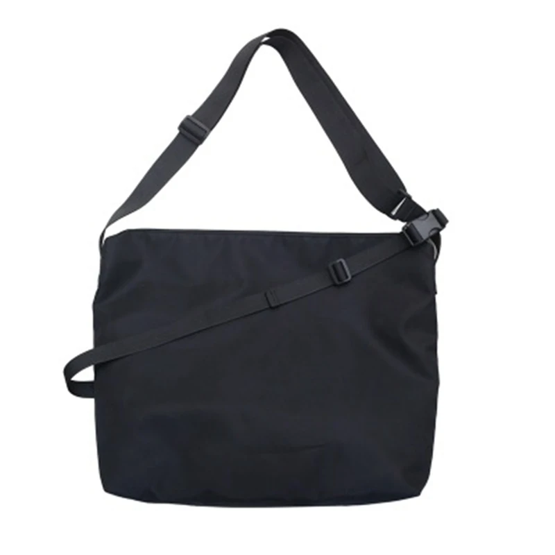 

Unisex Shoulder Bag High Quality Waterproof Casual Sports Messenger Bag Fashion Messenger Bag