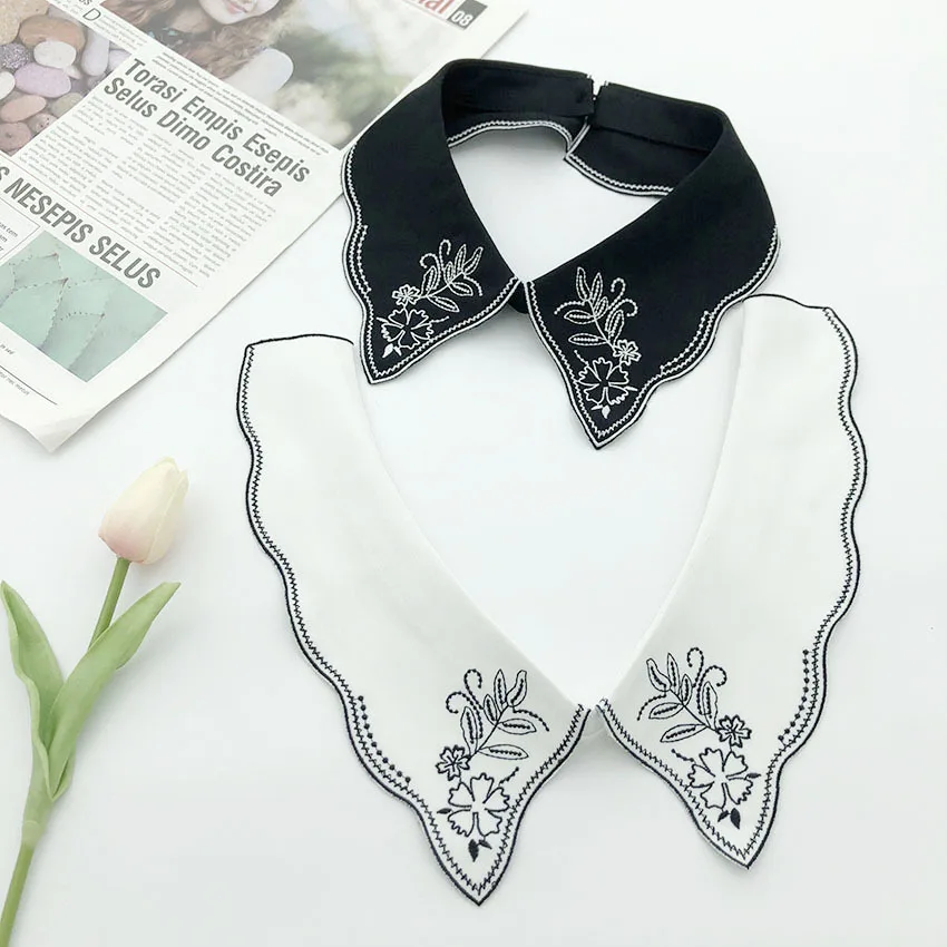 

Women Shirt Fake Collar Flowear Embroidered Necklace Detachable Collars Woman Lapel Blouse Clothes Decor