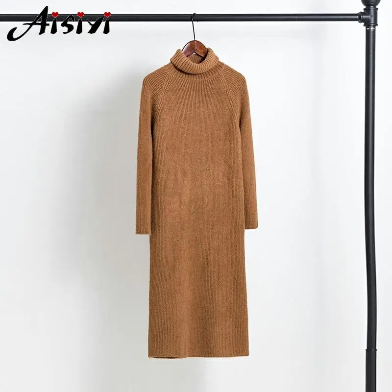 Платье свитер с высоким воротом женское зимнее теплое длинным рукавом реглан до