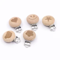 30pcs beech wooden aniaml pacifier clip baby dummy clips holder soother food grade wood teething pacifier chain accessory