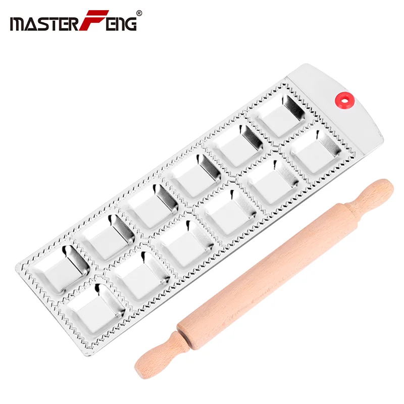 Набор форма для приготовлени равиоли пельменей с деревянной скалкой резак