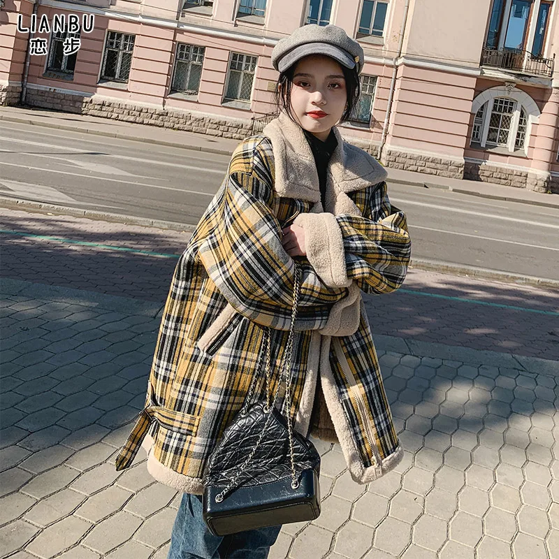 

Женское клетчатое пальто из овечьей шерсти, средней длины, Осень-зима, новая Корейская версия, свободный Универсальный мех ягненка