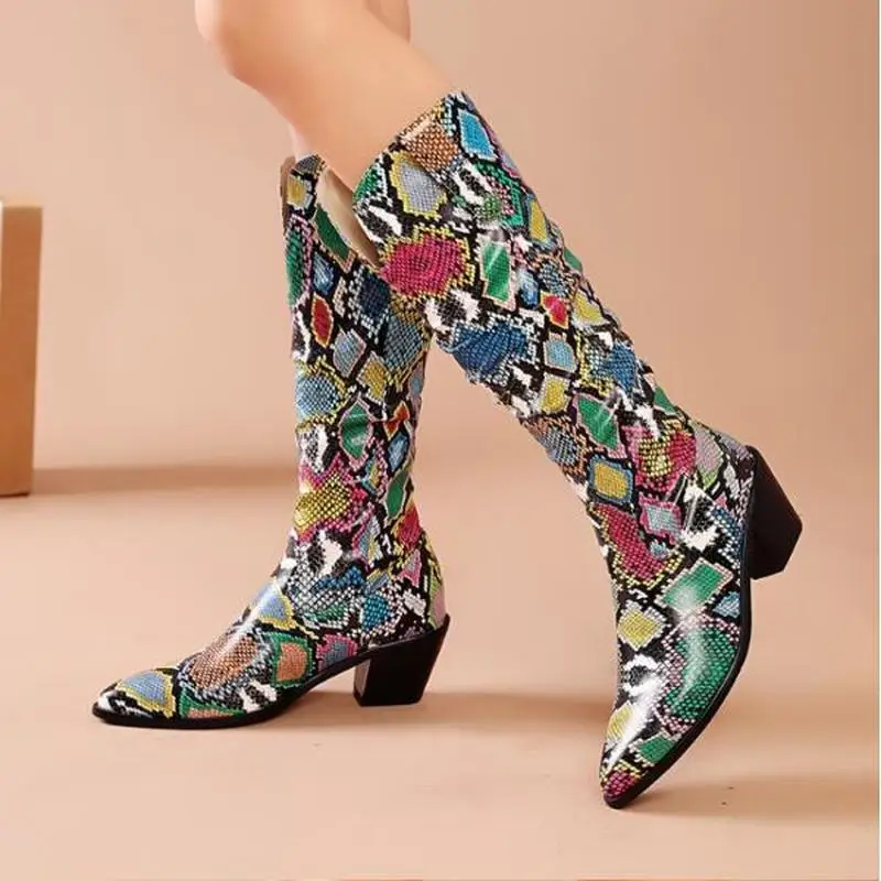 Женские сапоги до колена на массивном среднем каблуке Осенние ботинки