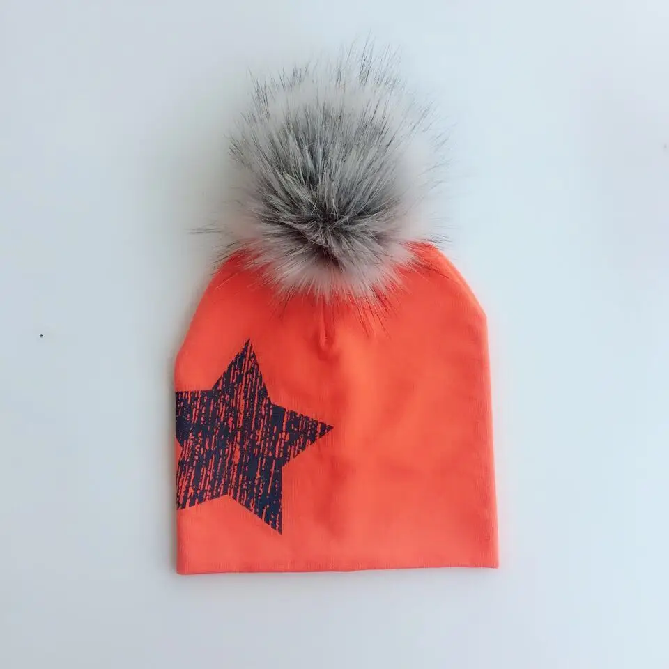 Детская шапка с помпоном из искусственного меха на осень/зиму | одежда и обувь