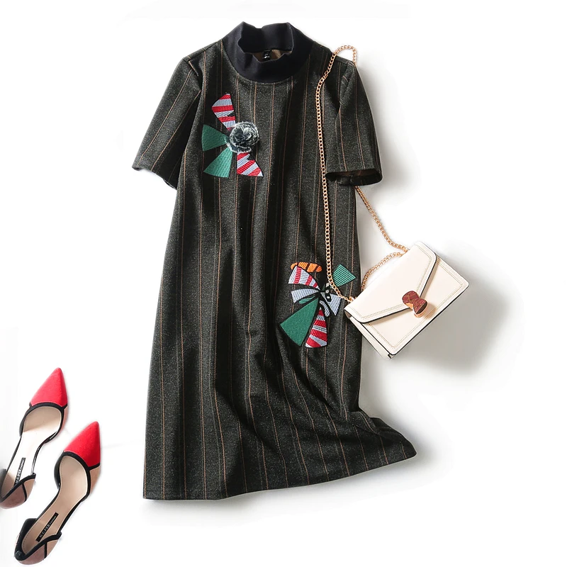 Осенне зимнее Фланелевое Нежное красивое платье в форме ветряной мельницы