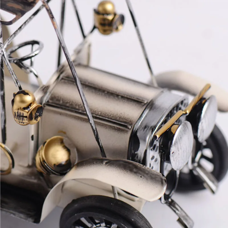 

Vintage Metal Car Crafts Metal Antique Cara Model Desktop Decoration Children Toys Birthday Gift Home Decoration
