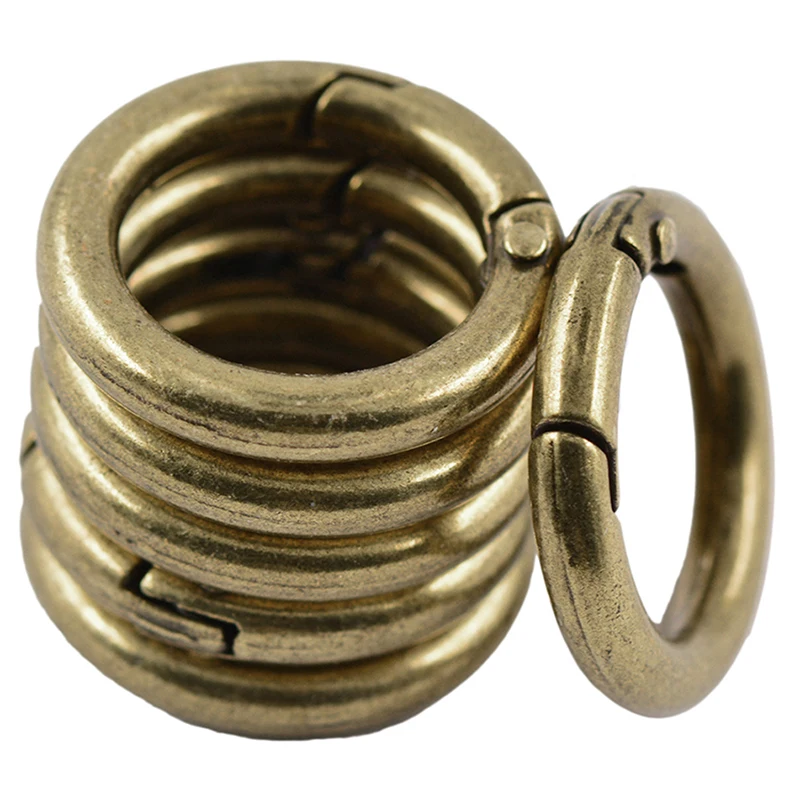 

Portable Mini Circle Carabiner Spring Clip Hook Keychain Outdoor Sport Supplies Accessories