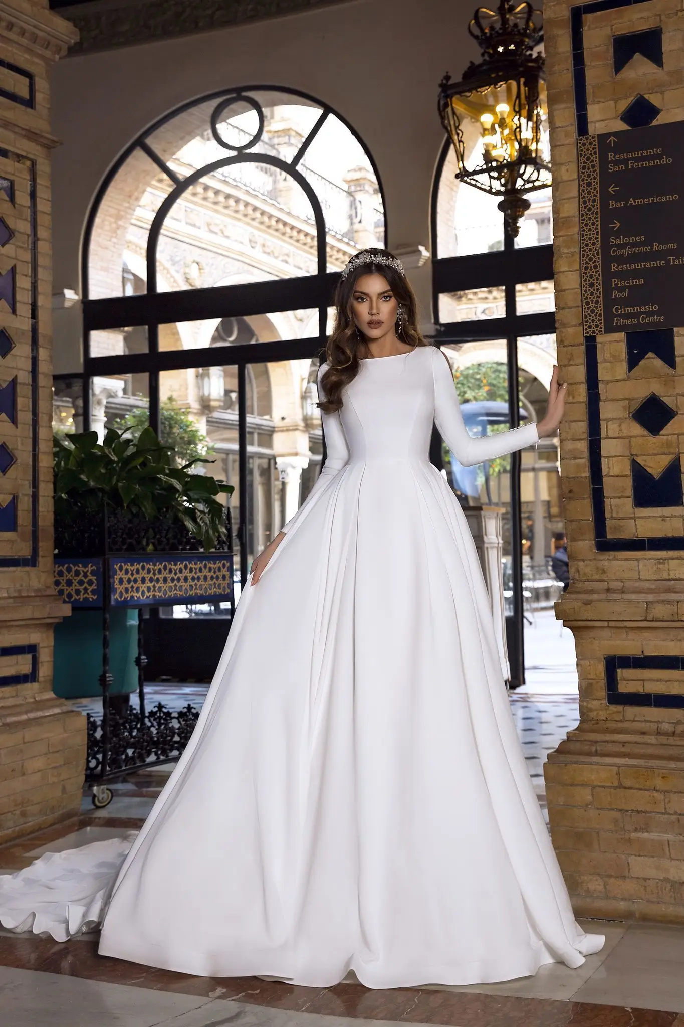Vivian's Bridal винтажное свадебное платье трапециевидной формы отражающее платье с пуговицами и длинным рукавом Пышное простое свадебное платье со шлейфом